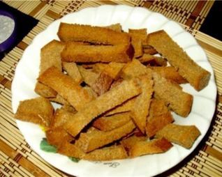 Чесночные сухарики с чесноком