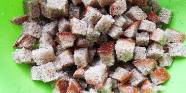 хлебные сухарики