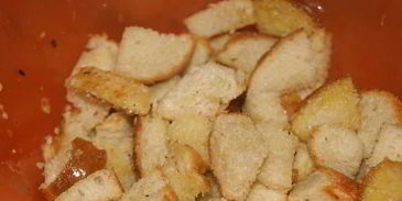 сухарики белые и черные