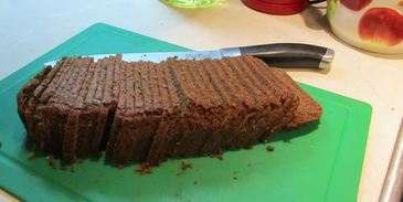 сухарики из черного хлеба с чесноком