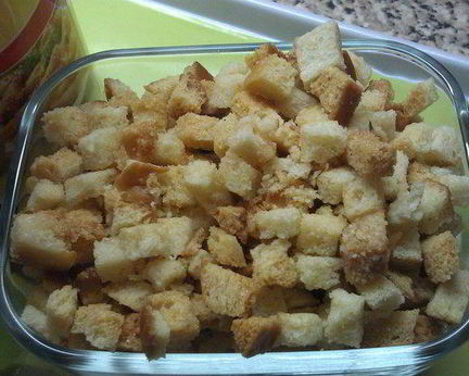 Сухарики с пармезаном