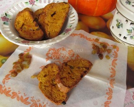 Тыквенные сухарики с изюмом