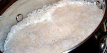 маки суши с лососем и авокадо