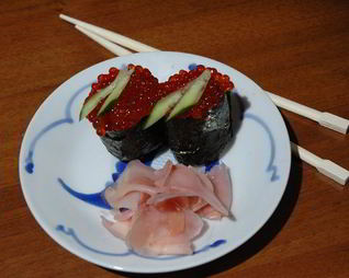 Суши-лодочки с икрой