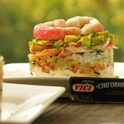 Суши мини-торт с крабовыми палочками