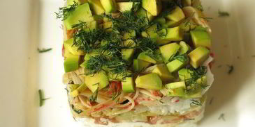 суши мини-торт с крабовыми палочками