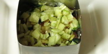 суши мини-торт с крабовыми палочками