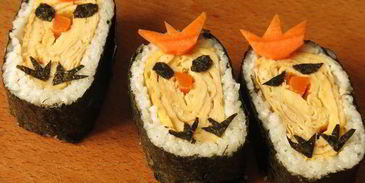 суши с омлетом цыплята