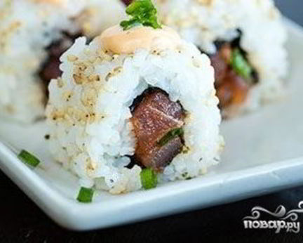 Суши с тунцом