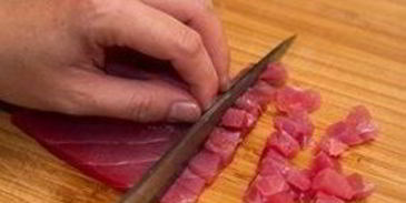 суши с тунцом