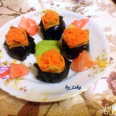 Темари-суши с нори и японским омлетом