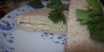 английские сэндвичи с огурцом