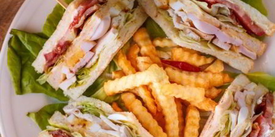 Рецепт клаба-сэндвича с курицей и беконом