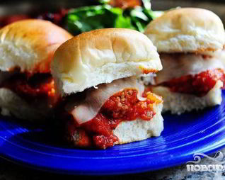 Мини-сэндвичи с фрикадельками