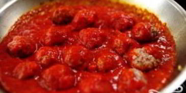 мини-сэндвичи с фрикадельками