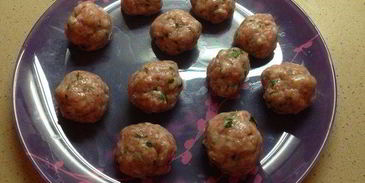 сэндвич бан ми с тефтелями