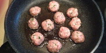 сэндвич бан ми с тефтелями