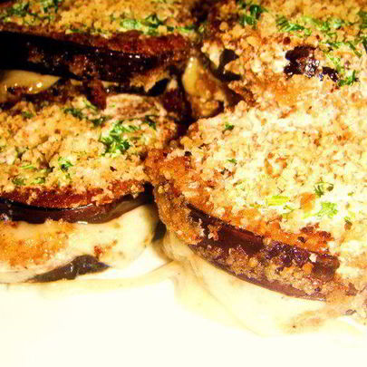 Сэндвич из баклажанов с сыром в хрустящей панировке