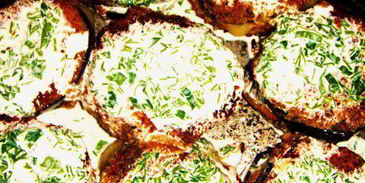 сэндвич из баклажанов с сыром в хрустящей панировке