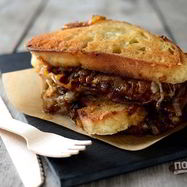Рецепт Сэндвича с карамелизированным луком