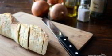 сэндвич с карамелизированным луком