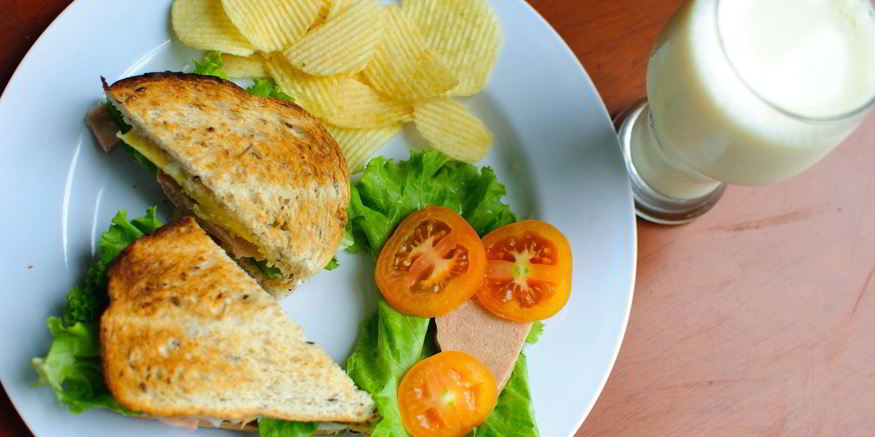 Рецепт сэндвича с колбасой