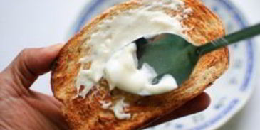 сэндвич с колбасой