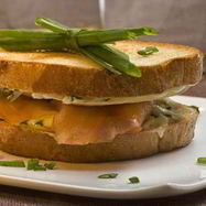 Рецепт Сэндвича с красной рыбой и сыром Филадельфия