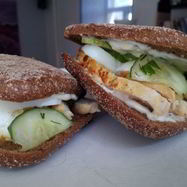 Рецепт Сэндвича с курицей и яйцом