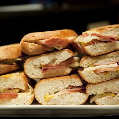 Сэндвич с ветчиной и сыром