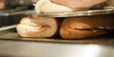 сэндвич с ветчиной и сыром