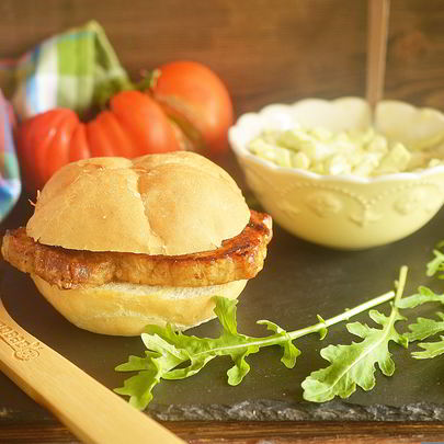 Сэндвичи барбекю со свининой и капустой