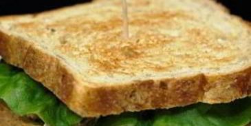 сэндвичи с салатом из тунца