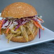 Рецепт Сэндвичей со свининой, жареной в пиве с овощами