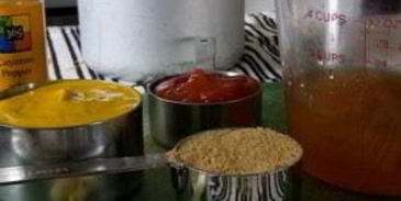 сэндвичи со свининой, жареной в пиве с овощами