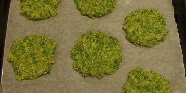 сырно-капустный сэндвич этюд в зеленых тонах