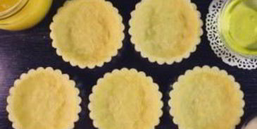 лимонная тарталетка с меренгой