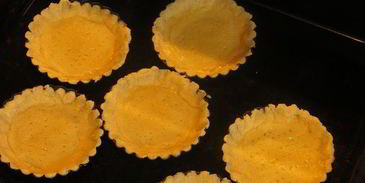 миндальные тарталетки с кремом из авокадо