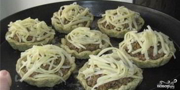 тарталетки с фаршем