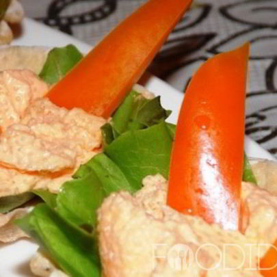 Тарталетки с икрой мойвы