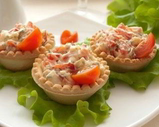 Тарталетки с икрой трески