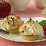 Рецепт Тарталеток с клубникой и мороженым на гриле