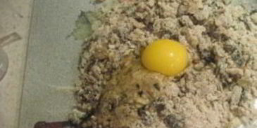 тарталетки с креветками и авокадо