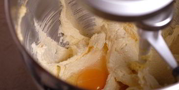 тарталетки с лимонно-лаймовым кремом и меренгой