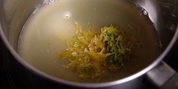 тарталетки с лимонно-лаймовым кремом и меренгой