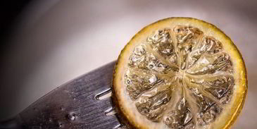 тарталетки с лимонно-лаймовым кремом и меренгой