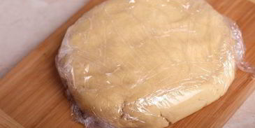 тарталетки с лимонно-лаймовым кремом и меренгой