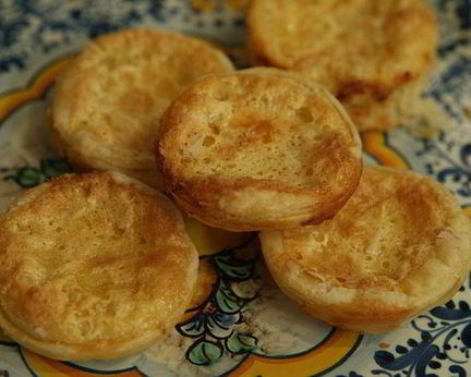 Тарталетки с молочным кремом