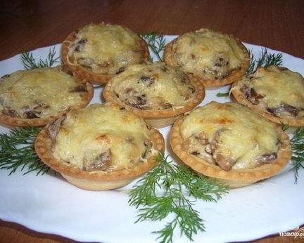 Тарталетки с мясом