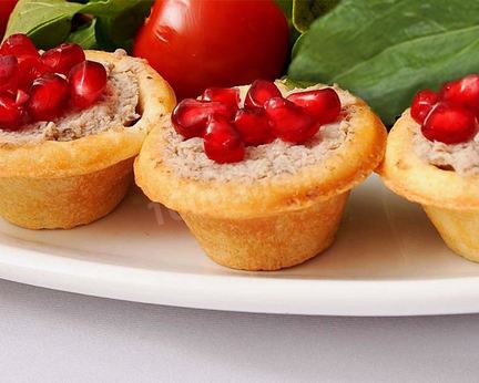 Тарталетки с паштетом